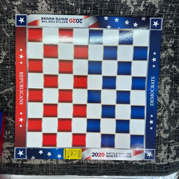 NEW 2020 BulbHead Battle‎ for White House Chess Set Biden Trump Collectible Game - Picture 6 of 12